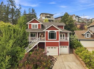 450 Azure Pl, Kamloops, BC V2E2R2
