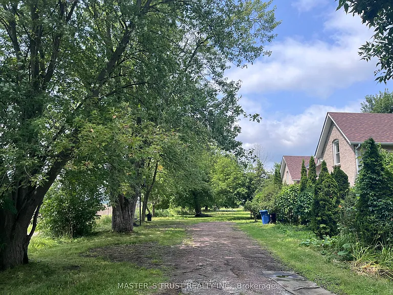 22156 Leslie St — Photo 4