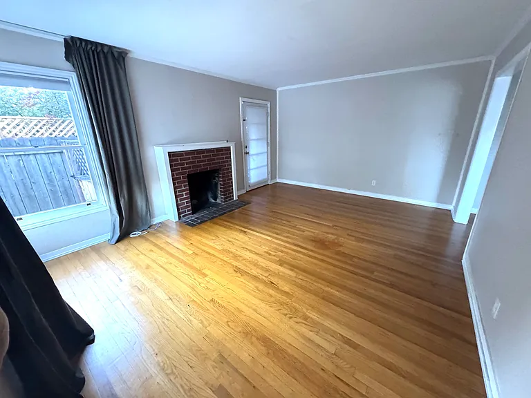 2285 Saint Francis Dr — Photo 3