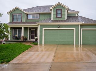 22116 W 96th Ter, Lenexa, KS 66220