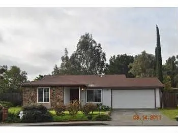 2213 Tyler Ct photo 1