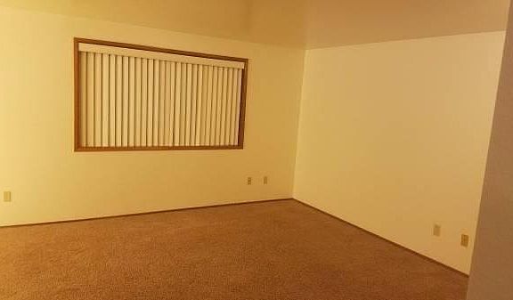 4th image of 603 S Granite Ave #2