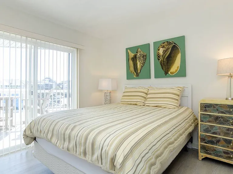 1102 N Lumina Ave #C2 — Photo 11