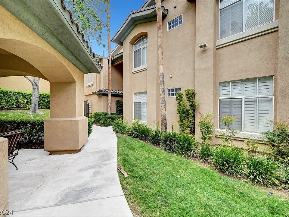 1st image of 1604 Cardinal Bluff Dr Unit 103