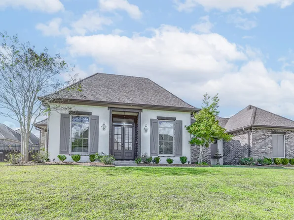 125 Heathwood Dr, Broussard, LA 70518