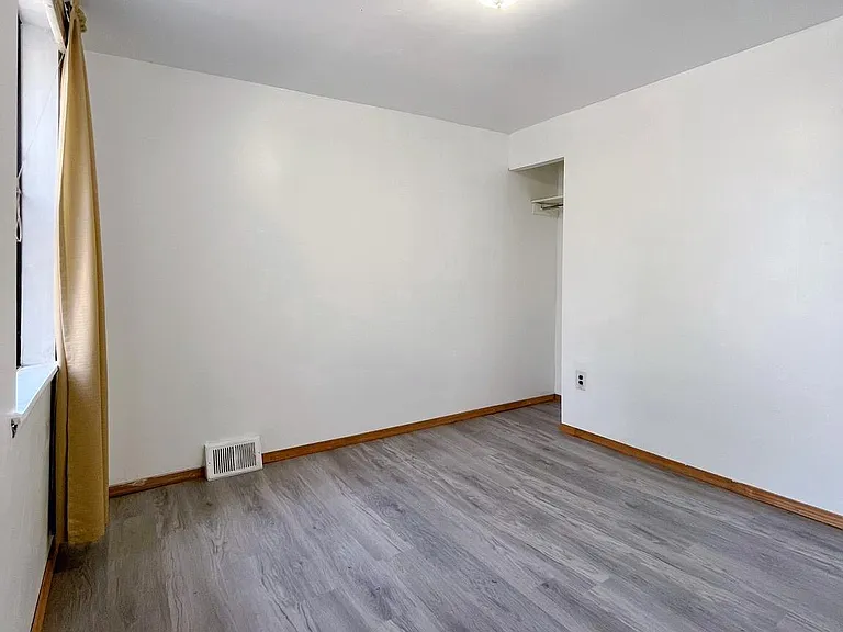 1811 E Sergeant St — Photo 12