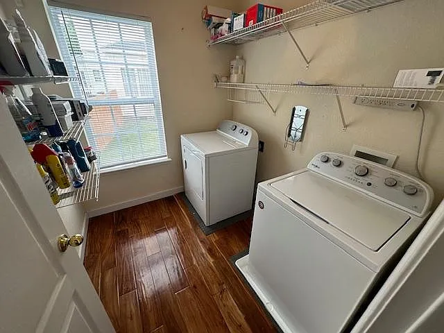 2565 Kentucky Derby Dr — Photo 36