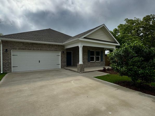 1470 Cypress St, Niceville, FL 32578