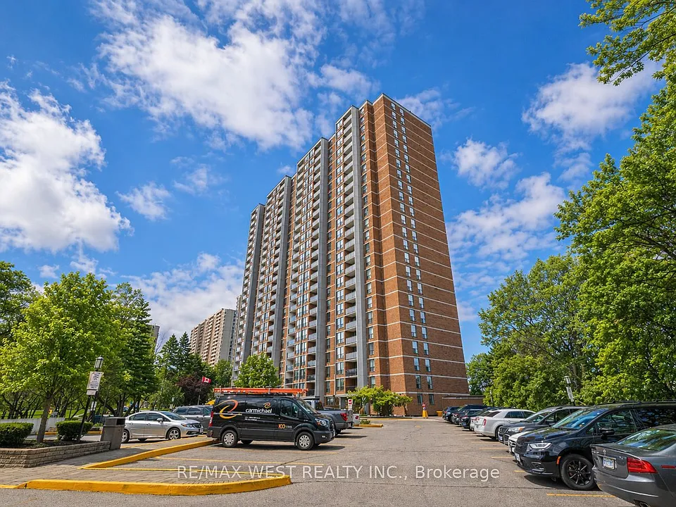 85 Emmett Ave #1503