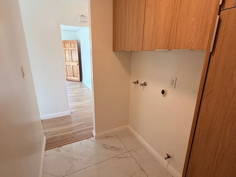 1845 S Grand Ave #1 — Photo 4