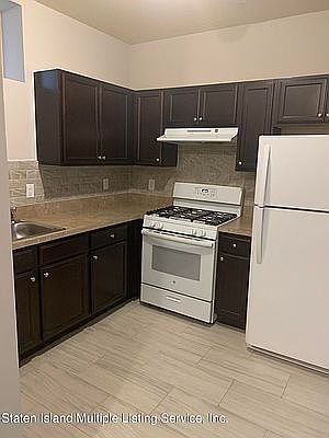 3rd image of 579 Marcy Ave #2