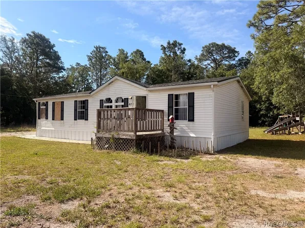 6810 W Pershing Dr, Homosassa, FL 34448