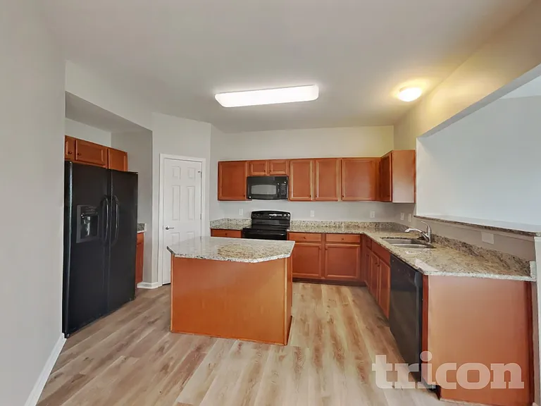 2640 Jordan Ridge Dr — Photo 6
