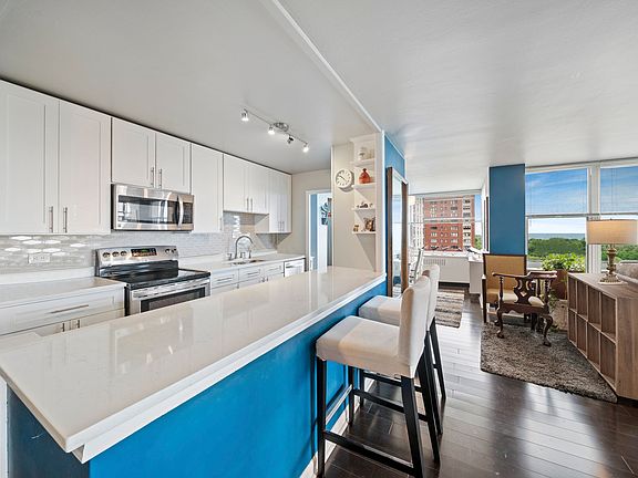 4th image of 4250 N Marine Dr APT 1301