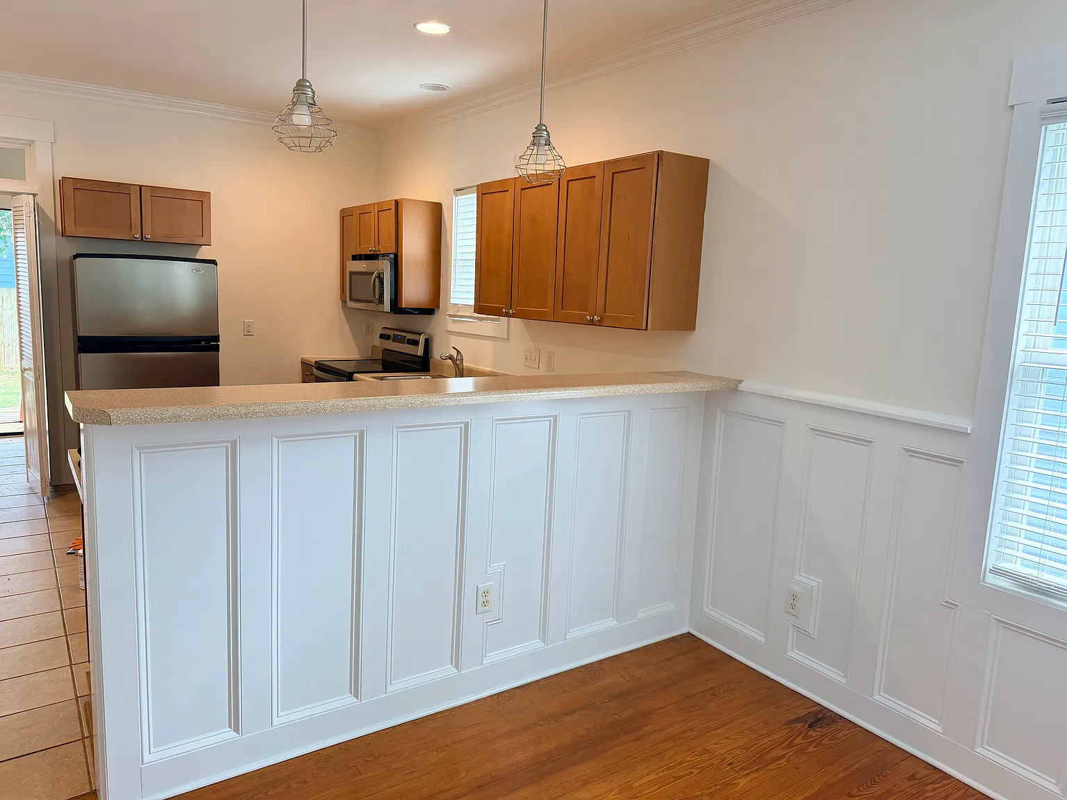 3 bed, 1300 sqft, $2,300 — Photo 4