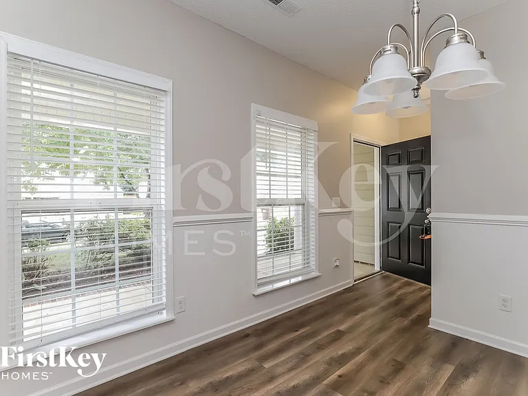 3740 Cottesmore Dr — Photo 6