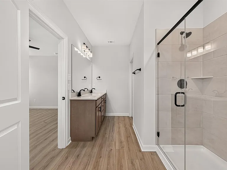10726 Sky Creek Ln — Photo 37