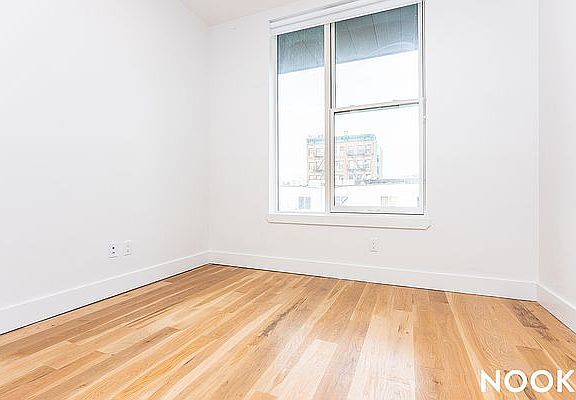5th image of 739 Park Ave Unit 2R
