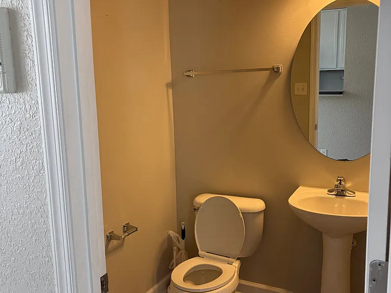 214 Paradise Dr — Photo 57