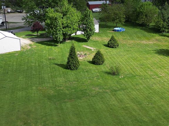 3rd image of 1498 S Friendship Rd