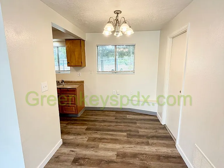 2614 SE 115th Ave — Photo 16