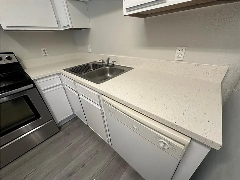 15300 SW 106th Ter #520 — Photo 18