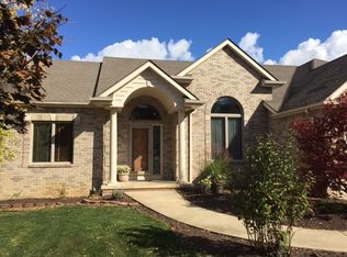 6419 E Edgewood Dr, Churubusco, IN 46723