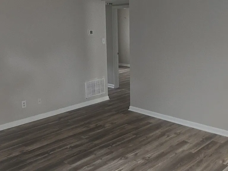 1804 Kings Chapel Rd #1 — Photo 8