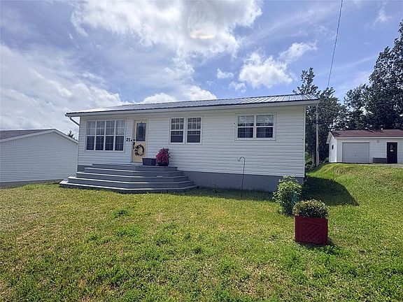 2nd image of 21 Harbourview Terrace