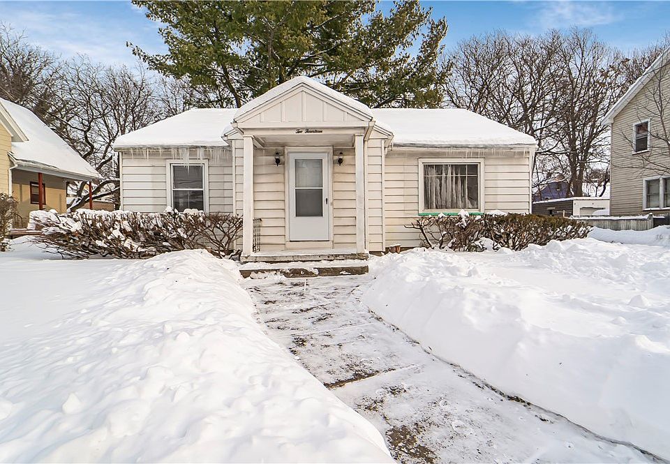 1st image of 214 Winterroth St