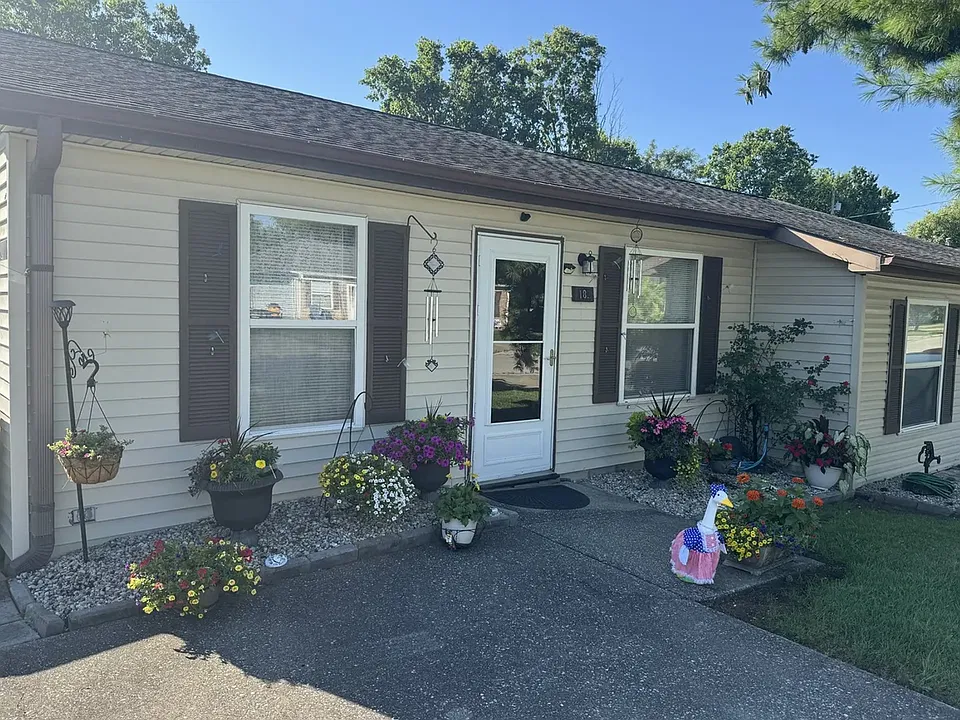 171 & 173 Westside Dr