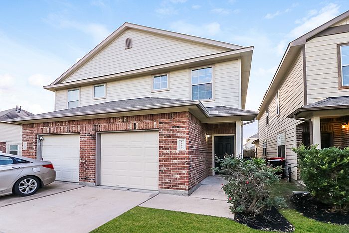 2nd image of 5555 Plantation Forest Dr
