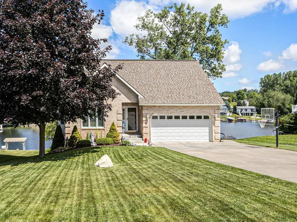 13870 Grandpoint Cir, Cement City, MI 49233