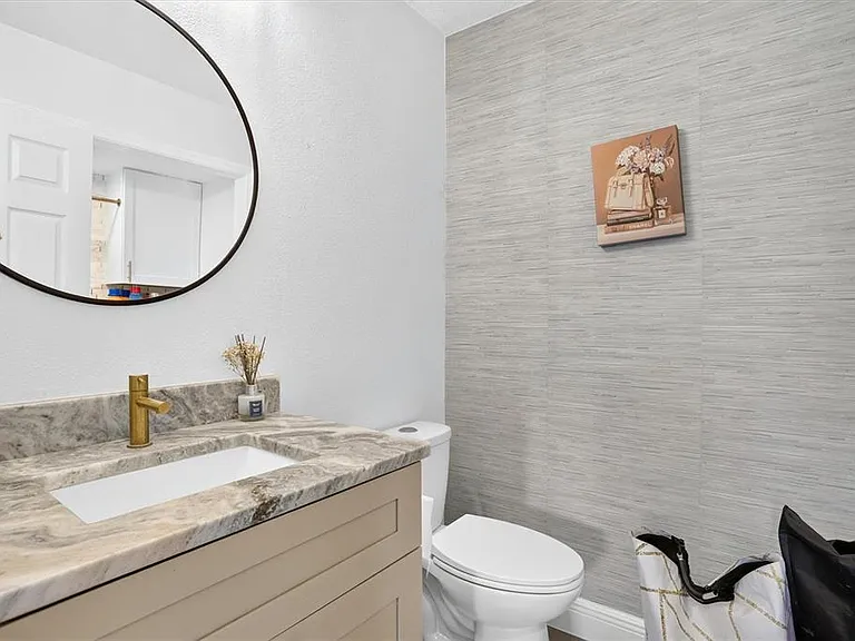 15317 W Pond Woods Dr #103 — Photo 20