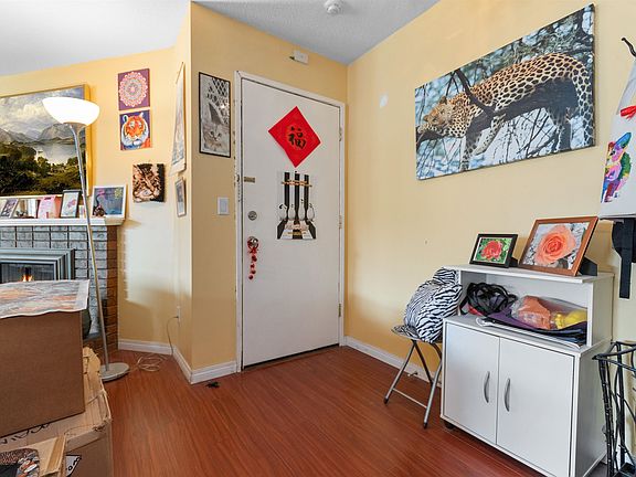 3rd image of 9516 Rotary St #203