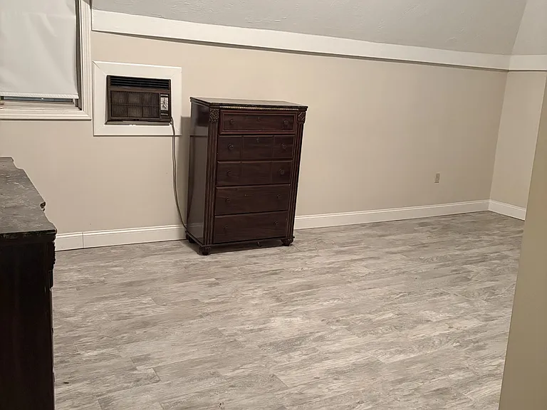 86 Maple St — Photo 8