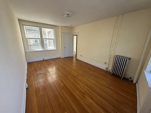 17 Lothian Rd #402 Photo 1