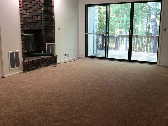 5th image of 29 Cheshire Dr #29