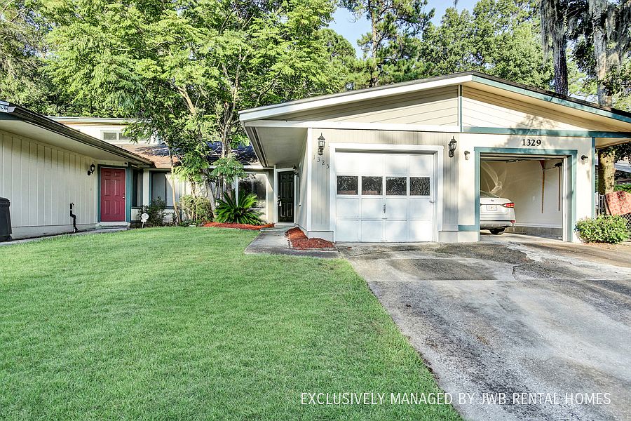 1st image of 1325 Ellis Trace Dr W