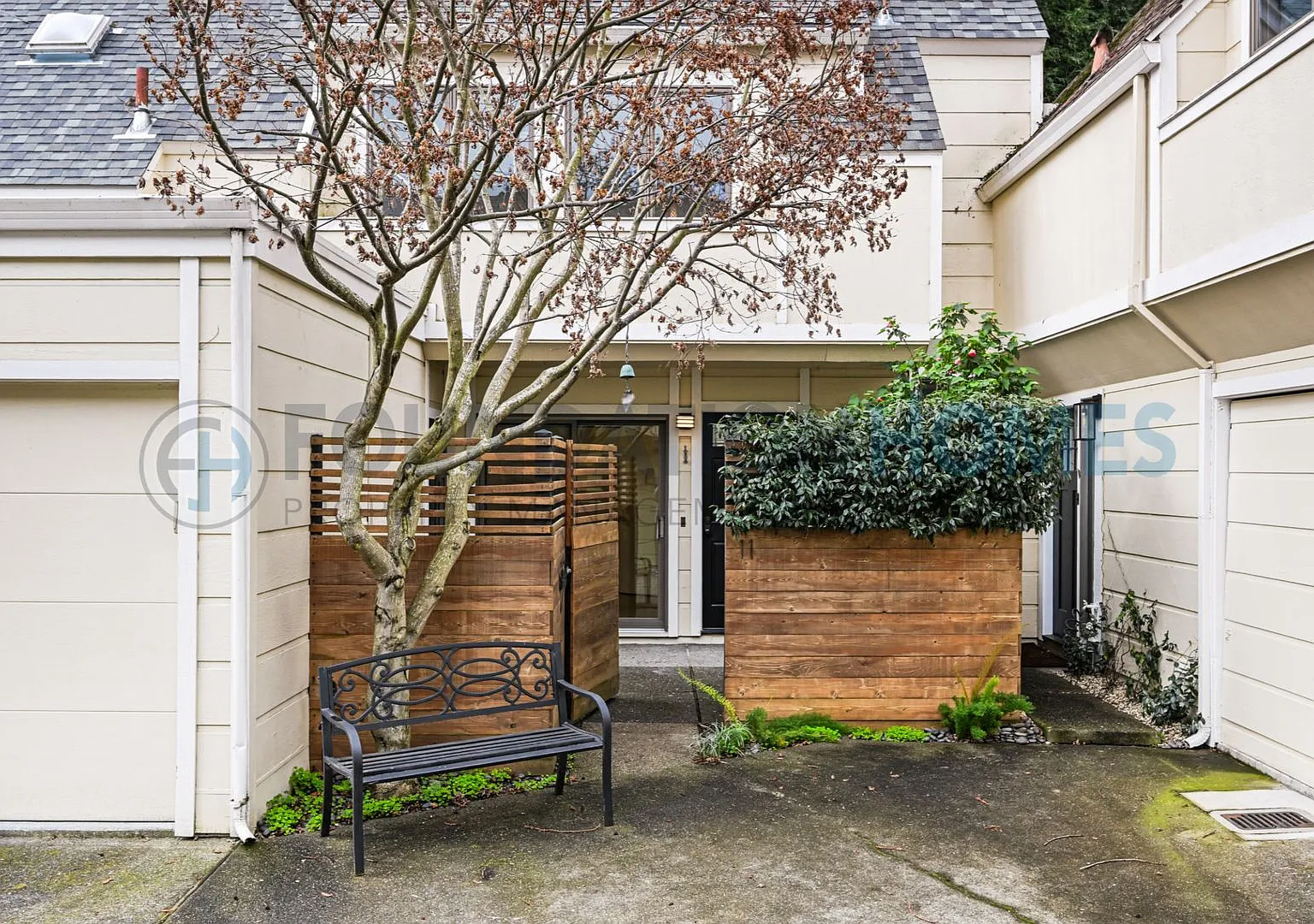 Sun Filled Mill Valley Rental with High-End Finishes & Garage — Photo 3