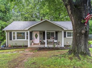 790 Wolf Creek Rd, Pickens, SC 29671