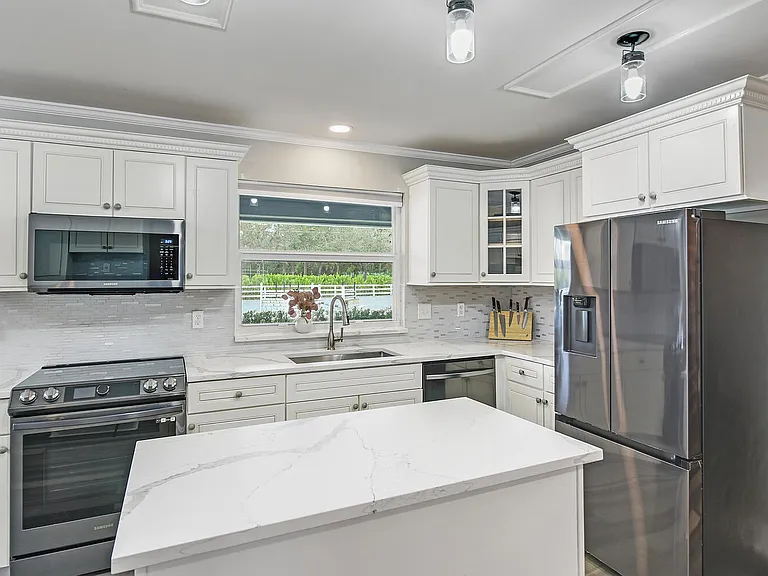 1401 Pelham Rd — Photo 10