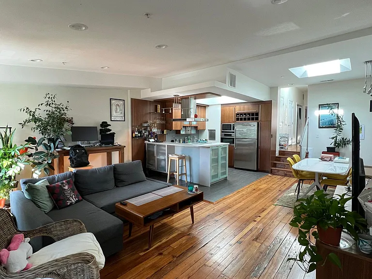 1029 Saint Paul St #D — Photo 9