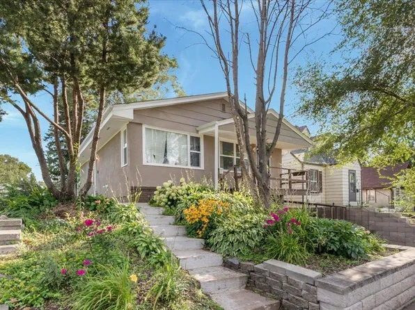 1950 Case Ave E, Saint Paul, MN 55119