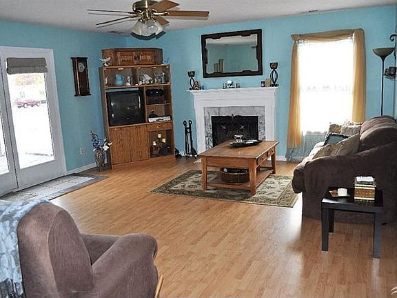 3rd image of 492 Big Poplar Ct NE