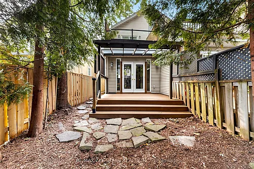 68 Macpherson Ave #MAIN UPPER Photo 1