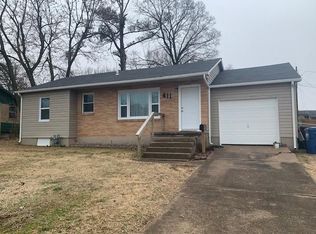 411 Delaware St, Neosho, MO 64850