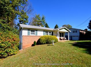 22 Oakley Dogwood Dr, Asheville, NC 28803