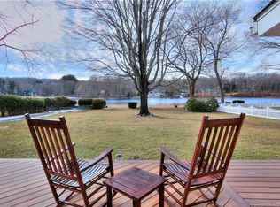 365 Tahmore Dr, Fairfield, CT 06825