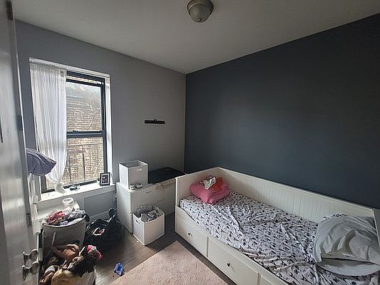 5th image of 1280 Dean St #4